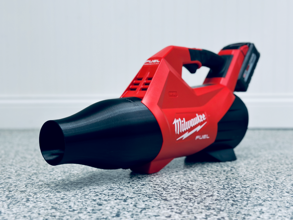 STUBBY Car Drying Nozzle Milwaukee M18 FUEL Gen II Blower installed on leaf blower