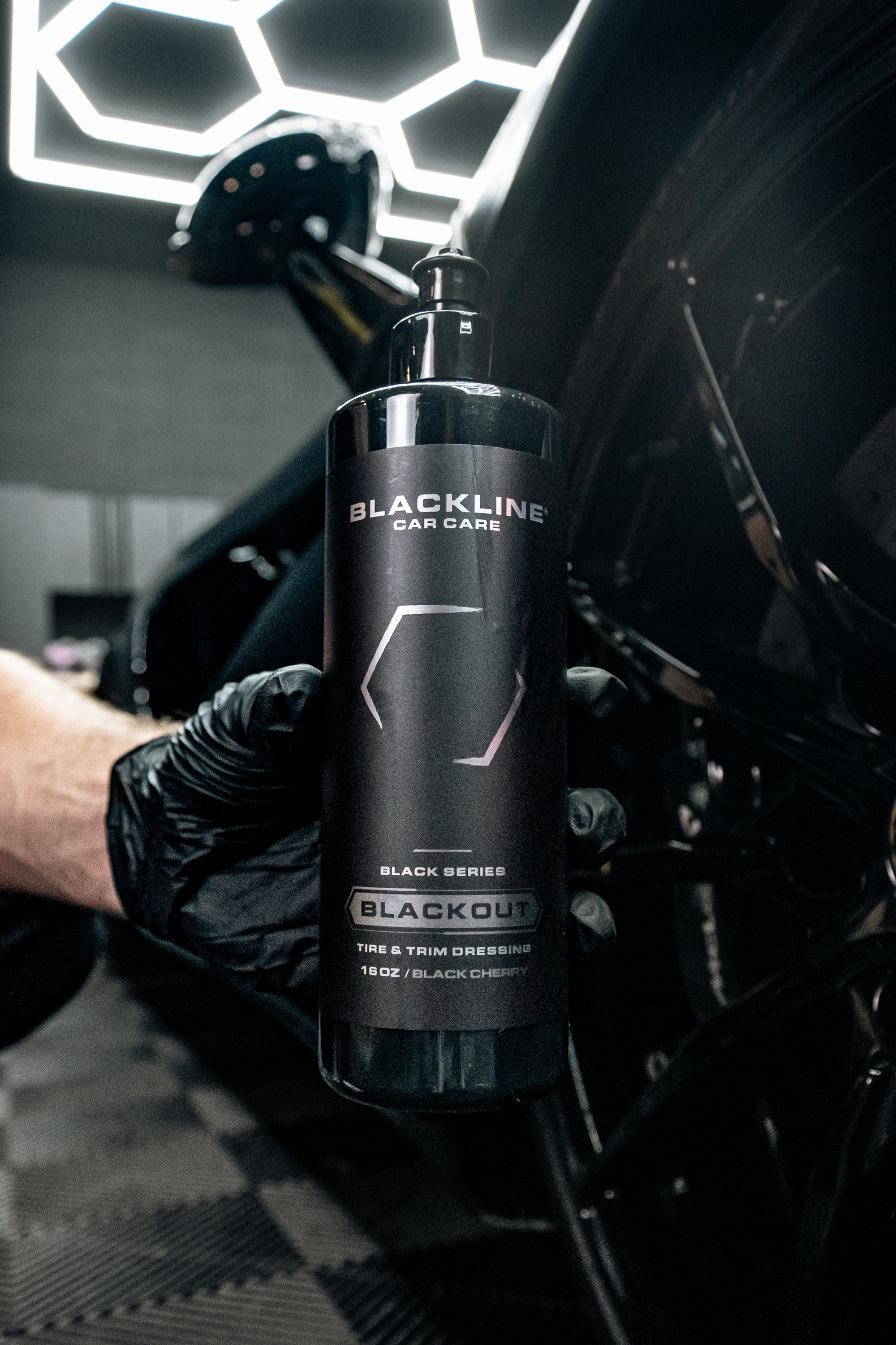 BLACKLINE® BLACKOUT TRIM & TIRE DRESSING Secondary image
