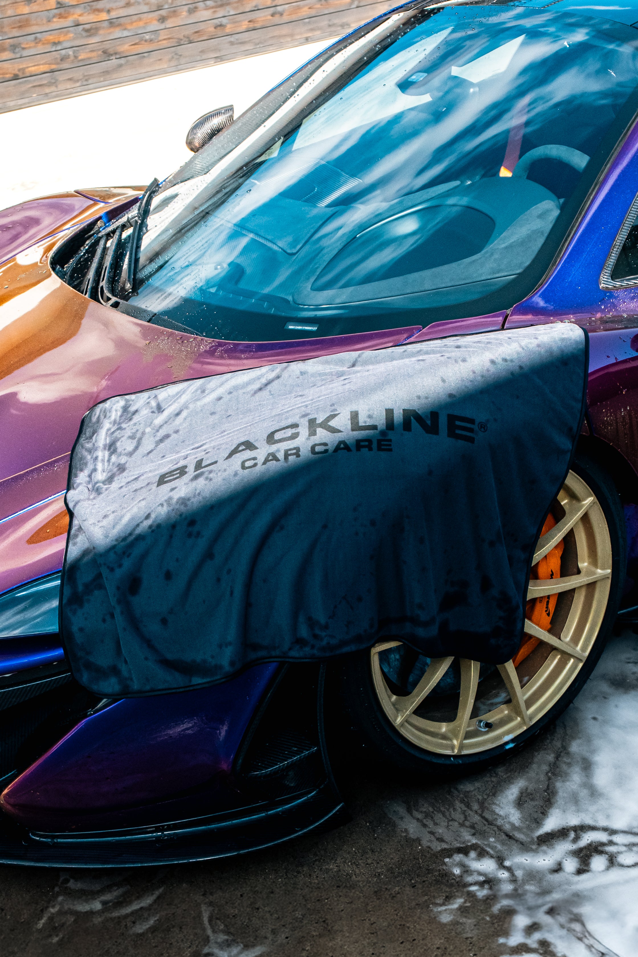 BLACKLINE® SLIM TWISTED-LOOP DRYING TOWEL Secondary image